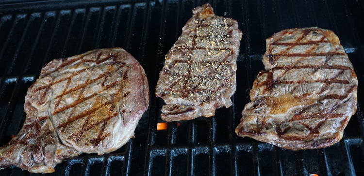 Grilled steaks 